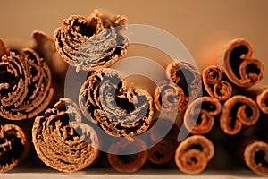 Ceylon cinnamon and cassia bark .external differences