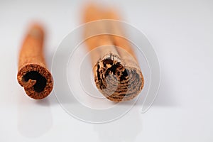 Ceylon cinnamon and cassia bark .external differences