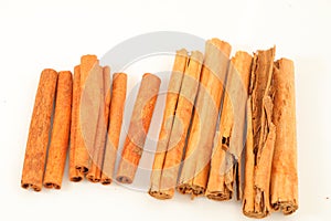 Ceylon cinnamon and cassia bark .external differences