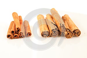 Ceylon cinnamon and cassia bark .external differences