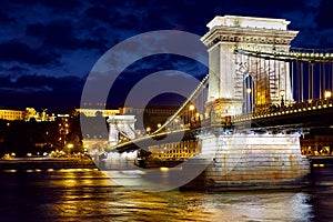 Chain bridge in Budapest nighttime