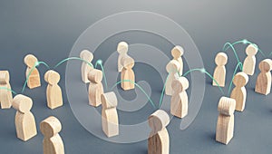 A chain of people connected by lines in a crowd. Transmission of news information and rumors spread. Social science relationships