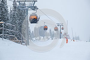 Lyžiarske stredisko kabínková lanovka