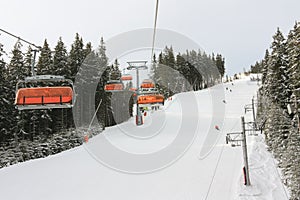 Sedačkové lanovky v lyžiarskom stredisku Jasná, Slovensko