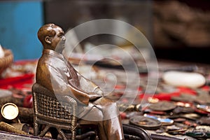 Chairman Mao statue in an antique market photo