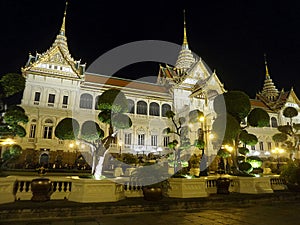 Chakri Maha Prasart in the night