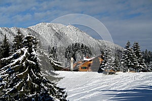 Refugio de montana en montanas 