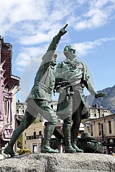 Chamonix statue photo
