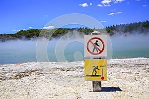 Champagne Pool, Wai-O-Tapu Thermal Wonderland, New Zealand.