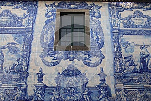 Chapel in Porto, Portugal - Capela das Almas da Santa Catarina - Painted tiles