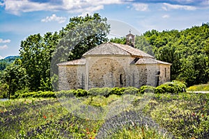 Chapel Saint Ferreol de Oppedette with lavender field, Provence