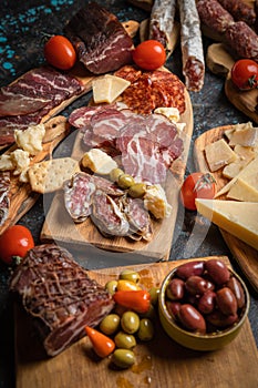 Charcutierie board with various cold cuts