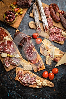 Charcutierie board with various cold cuts