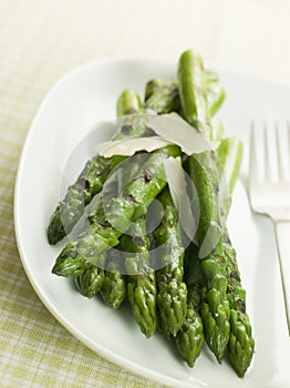 Chargrilled Asparagus Spears with Parmesan Cheese photo
