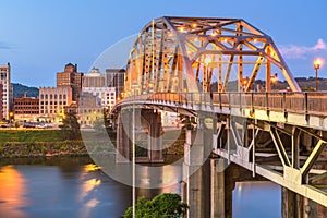 Charleston, West Virginia, USA downtown skyline