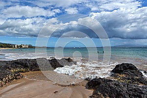 Nano giovane Spiaggia sul 