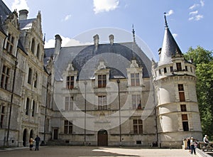 Chateau Azay-le-Rideau Yard