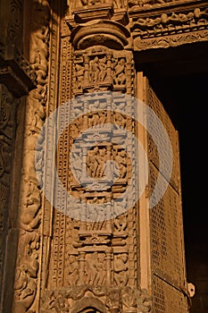 Chaturbhuj temple architecture in Khajuraho