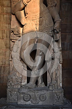 Chaturbhuj temple architecture in Khajuraho