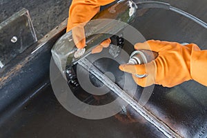 Checking defect in welded with process Magnetic Particle TestingMT photo