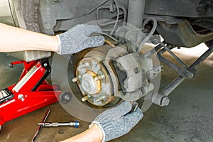 Checking suspension and brake system