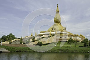 Chedi Maha Mongkol Bua