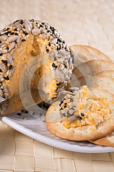 Cheese Ball & Crackers