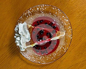 Cheese cake with huckleberry sauce