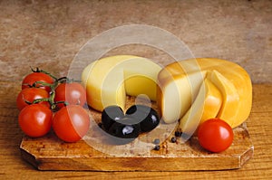 Cheese and cherry tomatoes