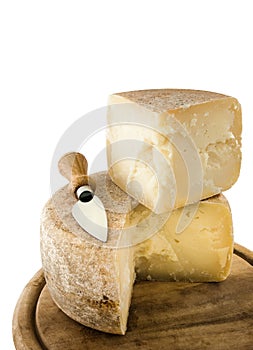 Cheese and knife composition