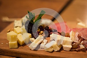 Cheese and meat plate for meat