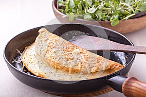 Cheese soufflÃÂ© omelette
