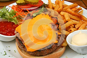 Cheeseburger meal photo