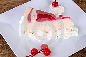 Cheesecake with cherry
