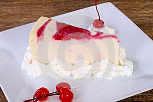 Cheesecake with cherry