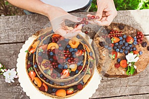 Cheesecake with fruits and berries