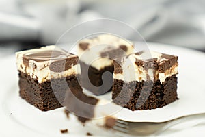 Cheesecake swirl brownie