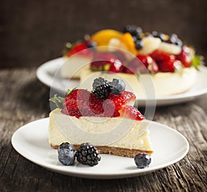 Cheesecake topped with berries and fruits