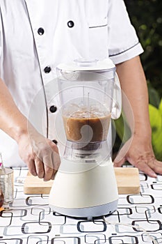 Chef turn on switch blender