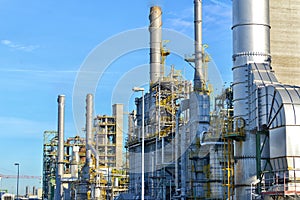 Chemical industry - refinery building for the production of fuels