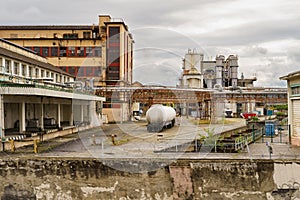 At a chemical plant there are railway tanks with chemicals.