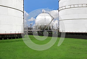 Chemical tank