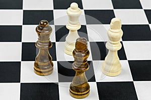 Chess Kings and queens on chessboard