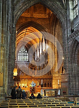 Chester je opevnené katedrálové mesto v cheshire, anglicko, na rieke dee, blízko hraníc s wales.uk