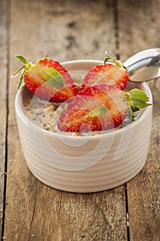 Chia strawberry pudding