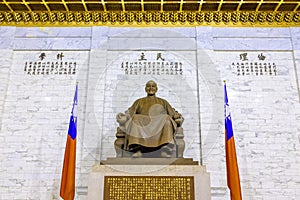 Chiang Kai-shek bronze statue