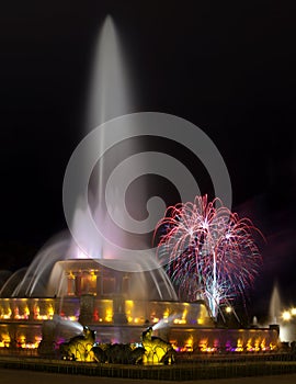 Chicago Famous Fountain and Fireworks