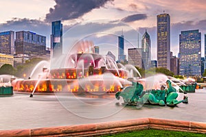 Chicago, Illinois, USA Fountain and Skyline