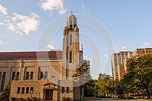 Chicago landmark church