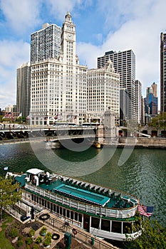 Chicago River City View